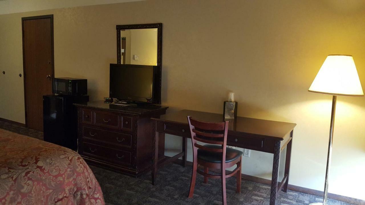 Americas Best Value Inn Chippewa Falls Luaran gambar